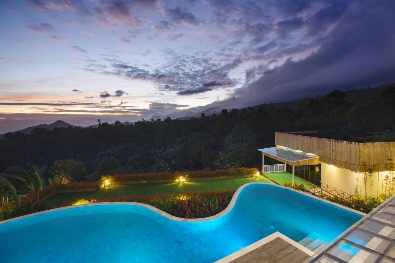 Giriwood Hotel & Villa Munduk  Ngoại thất bức ảnh